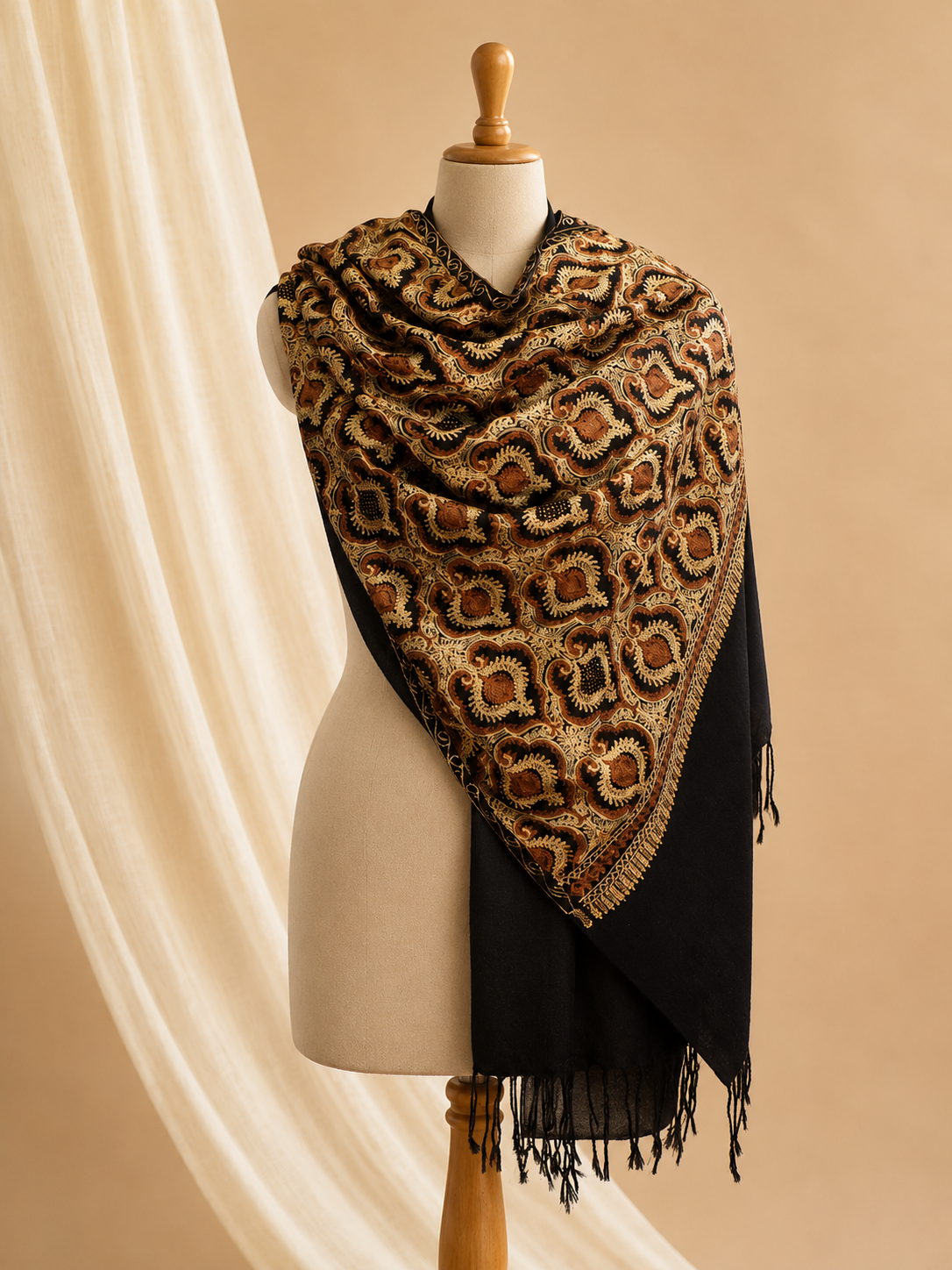 Merino wool swarovski ari stole