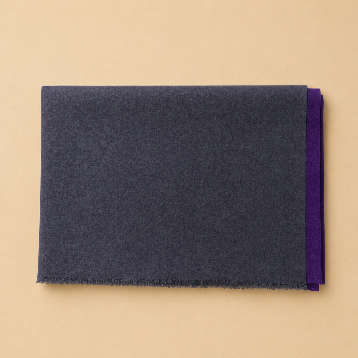Merino border stole