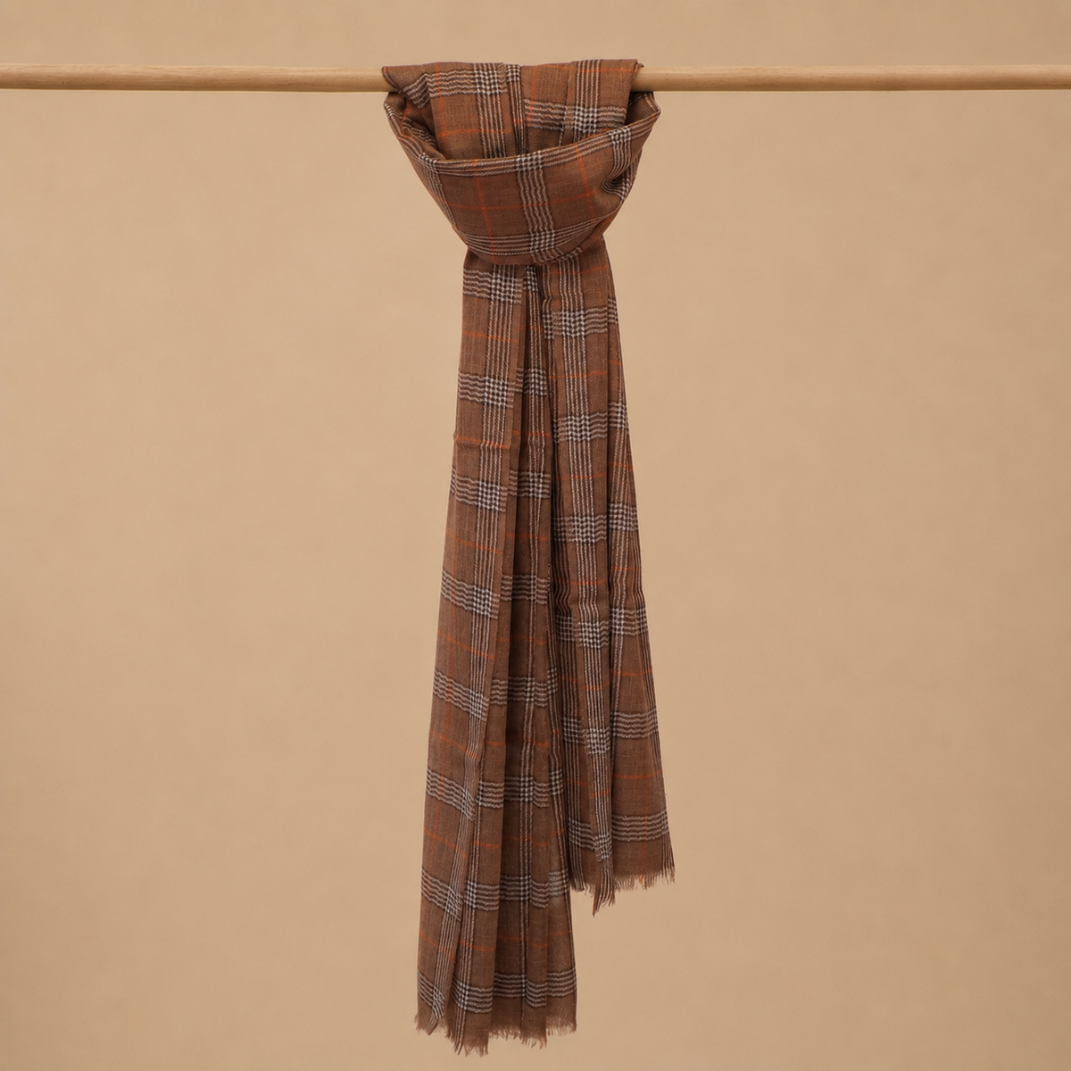 Finewool check stole