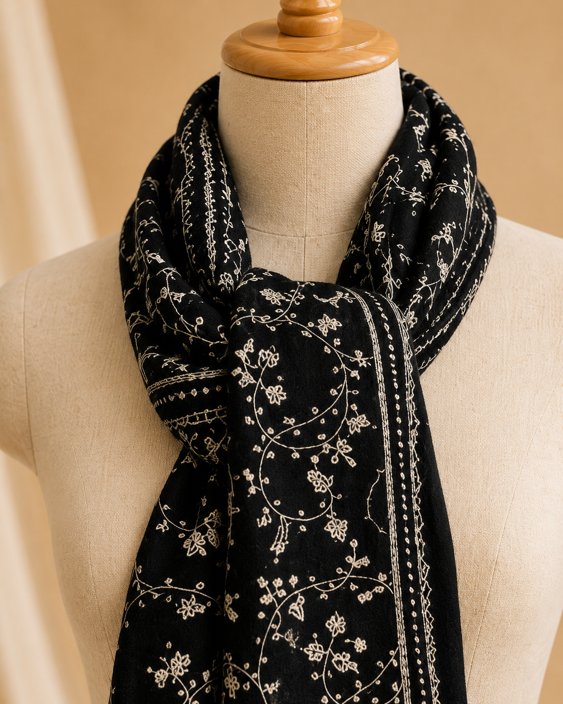 Semi-pashmina jali stole