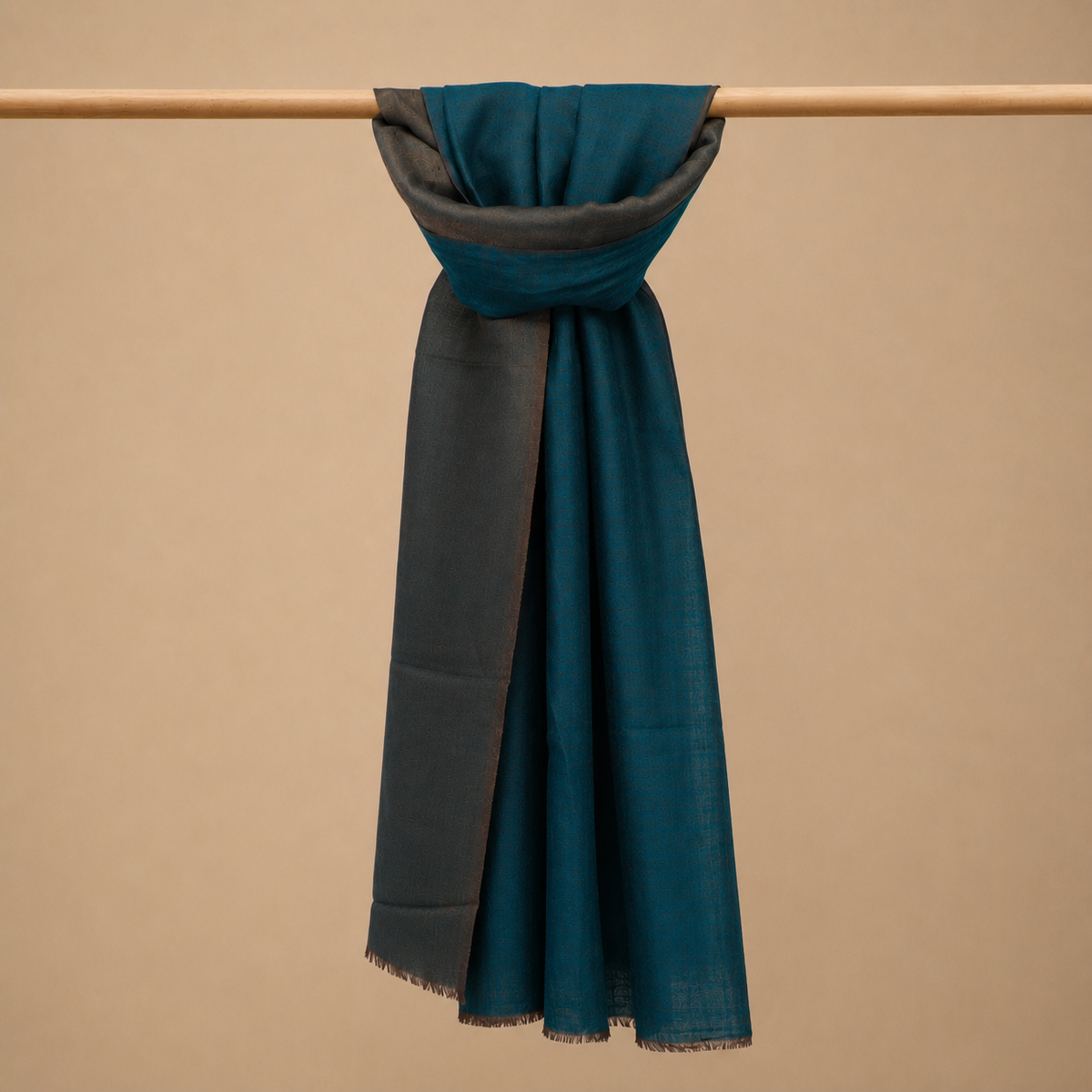 Merino wool moonlight stole